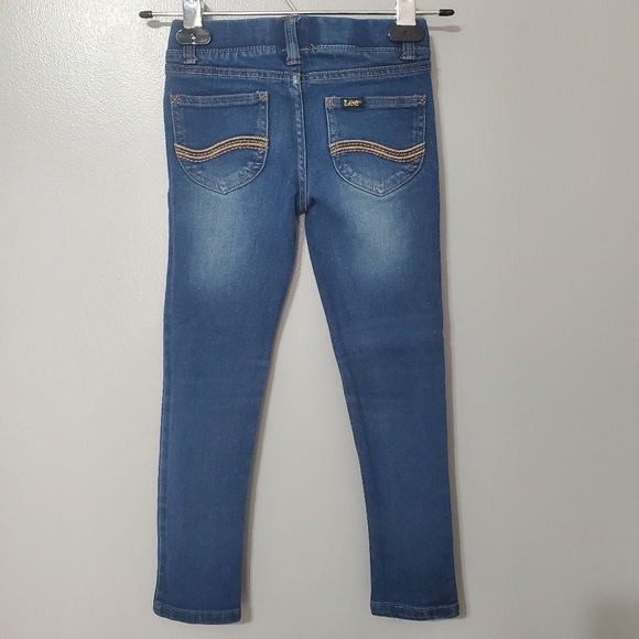 5/$25 Lee Pull On Girls Skinny Jeans Blue Denim Embroidered Pocket Detail Size 6 - Picture 2 of 5